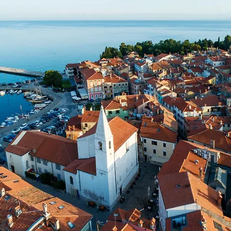 Casa Della Pizza - Parking Included Izola